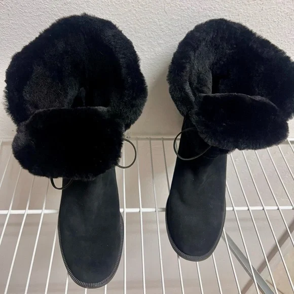 Ugg Jerene Booties used in great shape size 9 - Picture 4 of 11